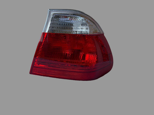 TYC 11-5915-11-2 – Feu arrière droit – BMW Série 3 E46 (1998–2001)