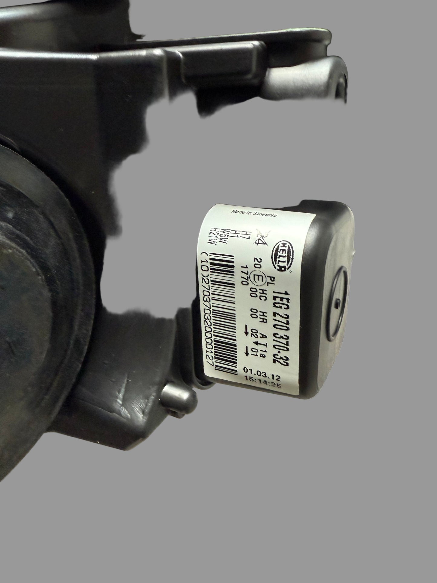 HELLA 1EG 270 370-321 – Phare avant droit – Opel Astra H (2000–2025) – Halogène H7/H1