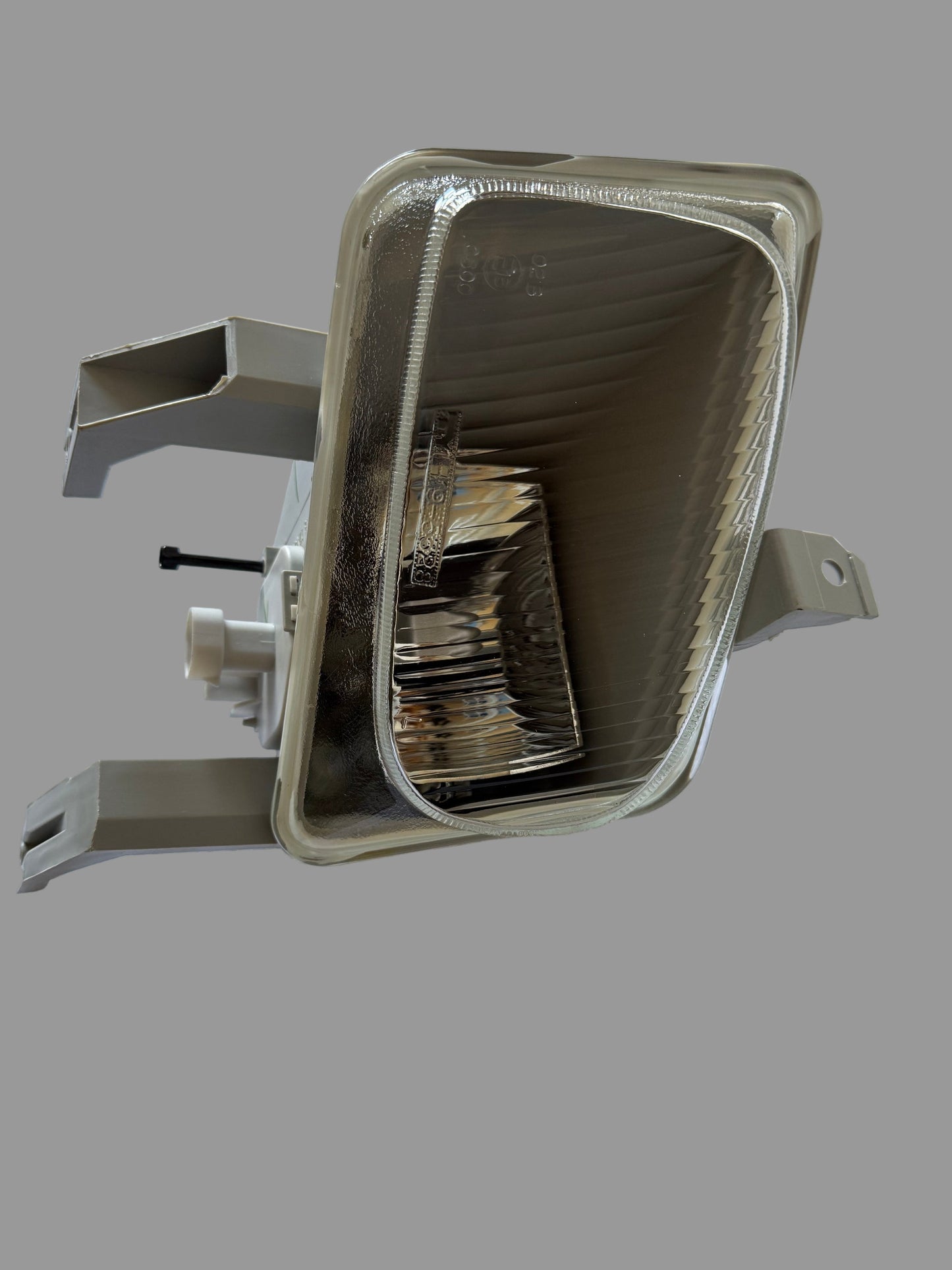 TYC 19-5328-05-2 – Antibrouillard avant gauche – Opel Vectra B (1995–2001) – Halogène H3