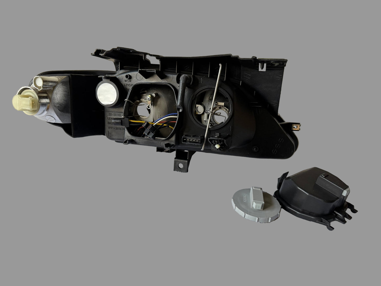 TYC 20-5750-18-2 – Phare avant gauche – Opel Vectra B (1999–2002) – Halogène H7/H7 – Électrique