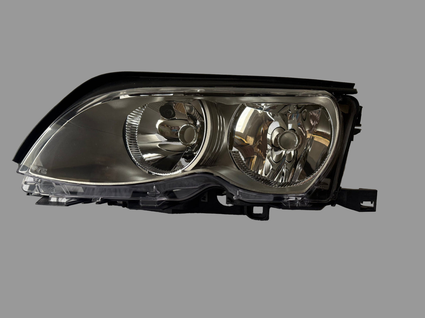 TYC 20-0322-11-2 - Phare Avant Gauche - BMW Série 3 E46 (2001-2005) -Halogène H7/H7 - Titane - Électrique