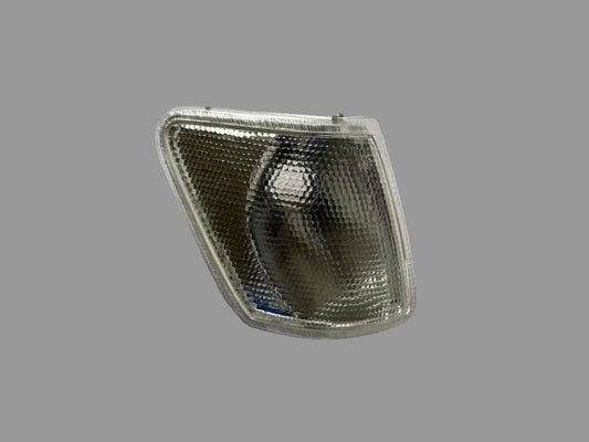 Veralux FD0464013 – Feu Clignotant avant droit blanc – Ford Fiesta MK III (02/1989 → 12/1995)