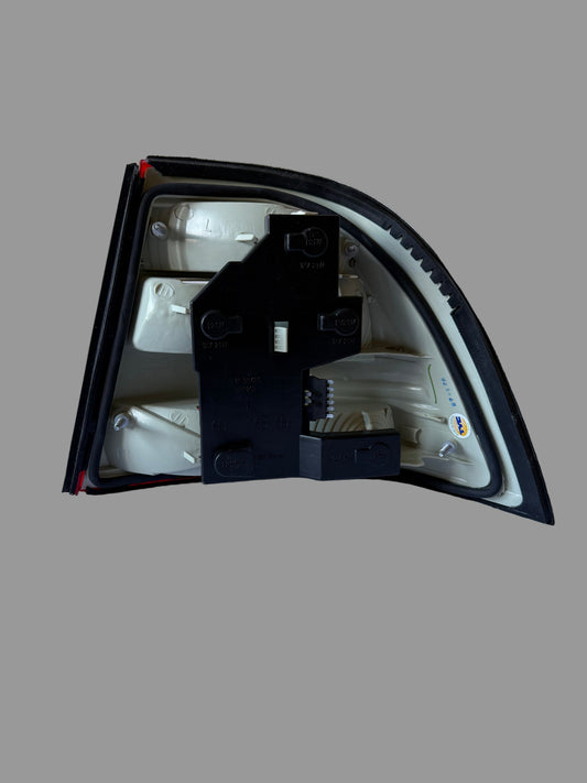 Linker Rückscheinwerfer TYC 11-3348-05-2 Opel Vectra B 1995 -1999