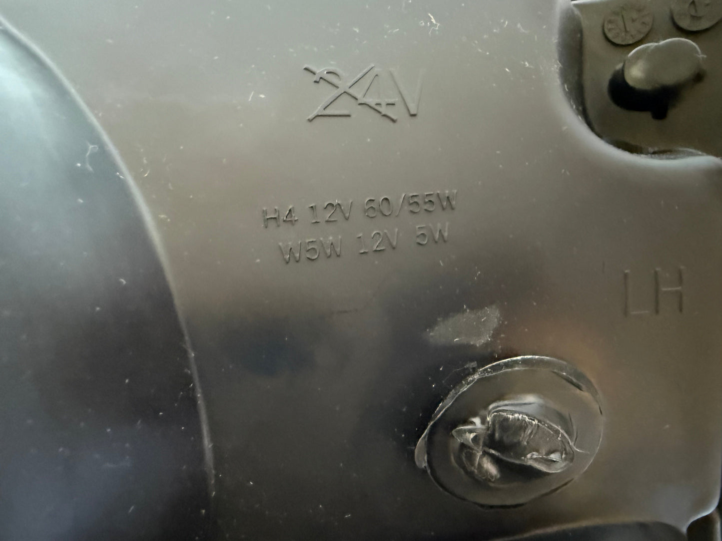 TYC 20-3421-05-2 – Phare avant gauche – Ford Sierra (1987–1993) – Halogène H3/H4 – Manuel