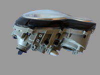 Farol dianteiro direito TYC VW0814703 Volkswagen Passat B5- RA- 1998 – 2005 - H3 / H4