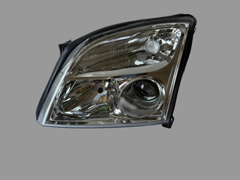compare product Farol dianteiro esquerdo TYC 20-0286-05-2- Opel Vectra C -2002-2005- Manual/elétrico cromado