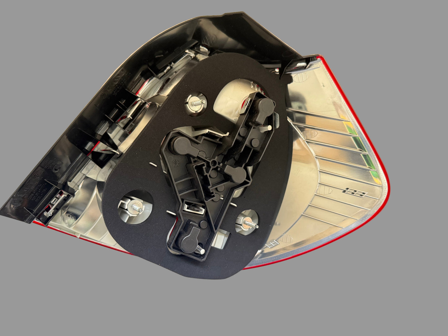 Valeo 044402 - Feu arrière gauche BMW Série 1 E87 (2004–2007) - Complet - Occasion