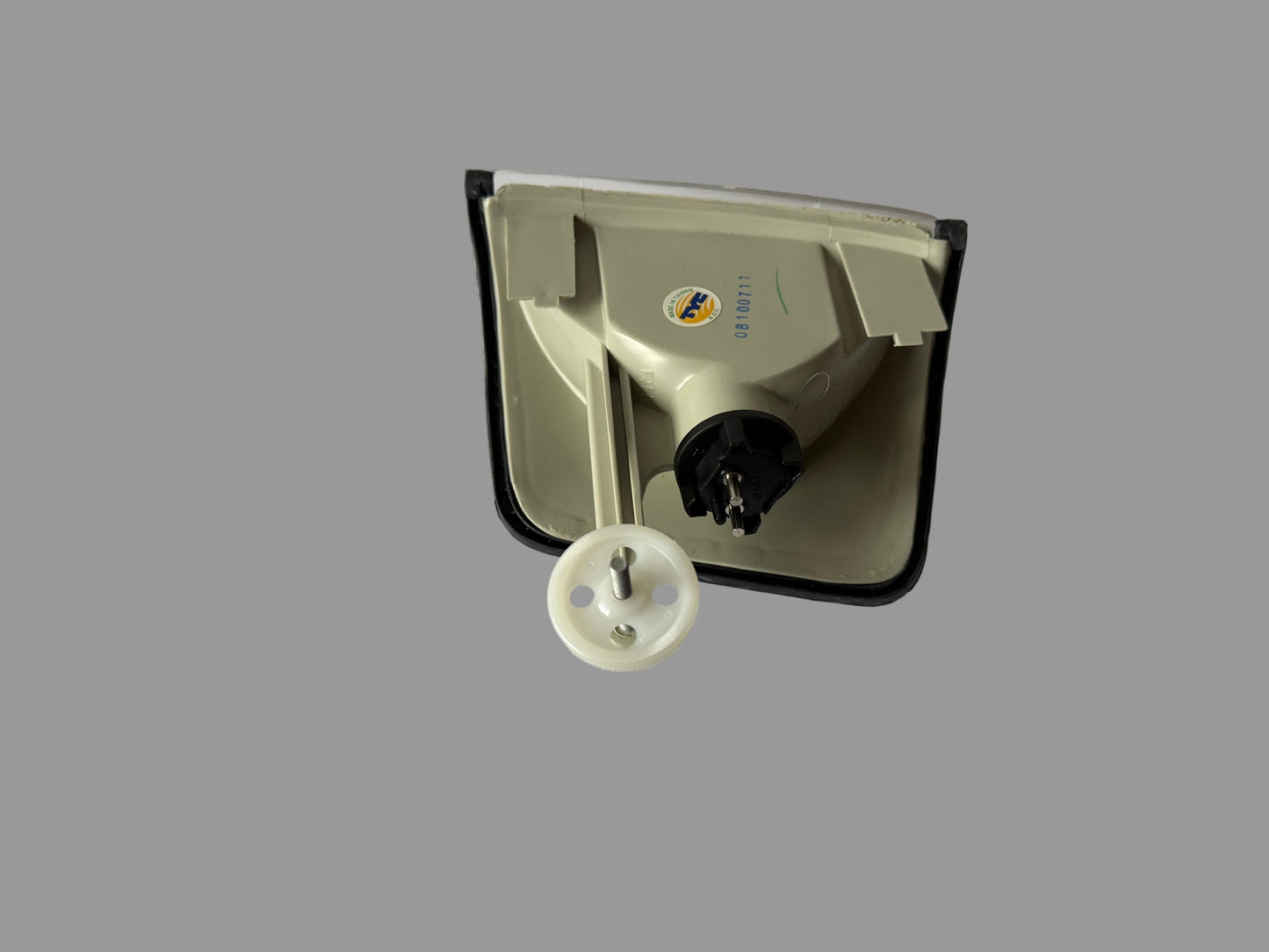 TYC 18-3255-93-2 -Rechter Rücklicht Klar – Mercedes-Benz W201 (1982–1993)