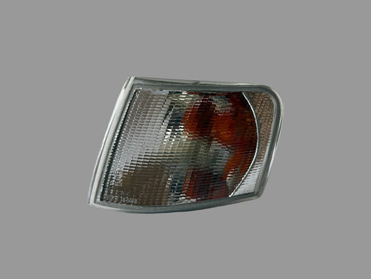 TYC 18-5088-05-2 – Clignotant Avant Gauche Clair Ford Escort (1990–1995)